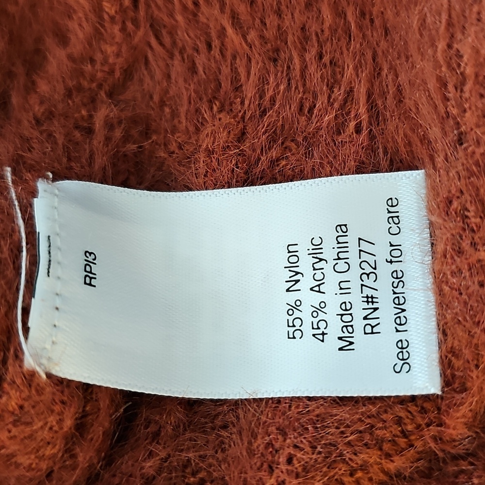 Sweater - Picture 12 of 16
